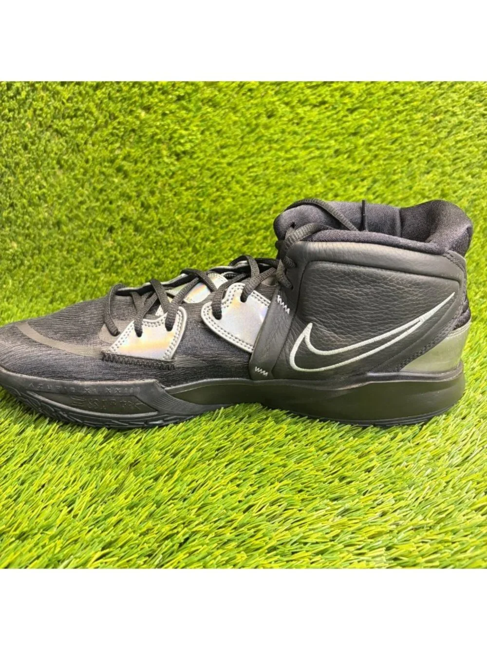 Nike Kyrie Infinity Mens Size 15 Black Silver Athletic Basketball Shoes Sneakers